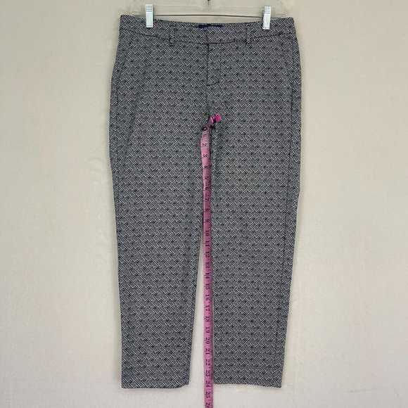 Old Navy Harper Mid Rise Black & White Geometric Tapered Pants Women's Size 4 - Picture 3 of 8